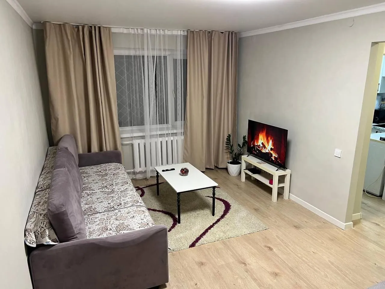 Квартира В Центре Алматы Apartment